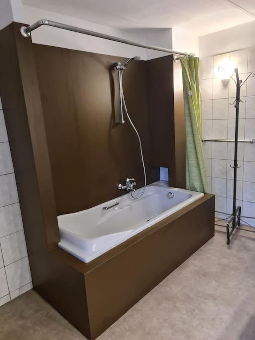 Haus Paesch Nahe See Mit Beheiztem Whirlpool/Sauna Butgenbach Ngoại thất bức ảnh